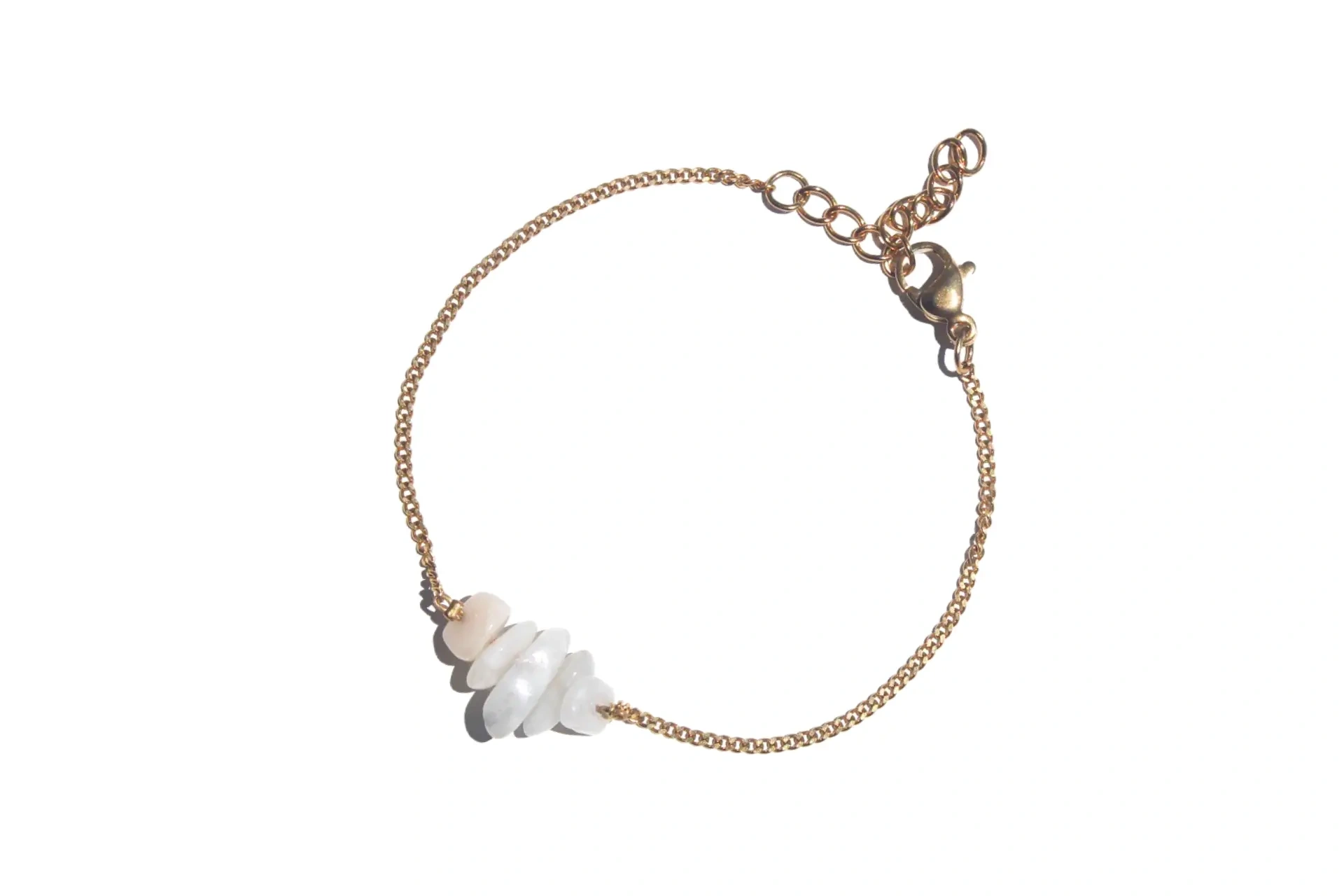 pulseira-theia-pedra-da-lua-dourada (1) pulseira theia pedra da lua dourada 1 1