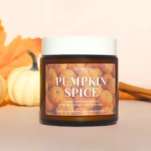 Vela de Pumpkin Spice com Cristal de Cornalina – Cera de Soja Natural